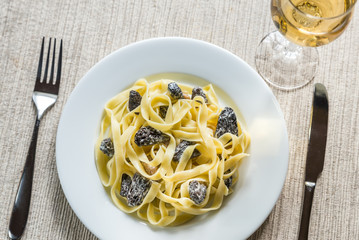 Tagliatelle with morel mushrooms