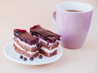 Blueberry pie with yoghurt