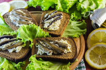 sandwiches with sprats