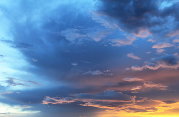 Obraz premium Natural background of the colorful sky and cloud, During the time sunrise and sunset