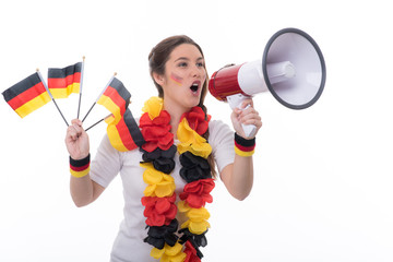 deutscher fußballfan mit megafon