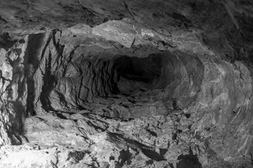 Tunnel © praphab144