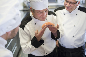 Chef recognizes freshness of the fish © gpointstudio