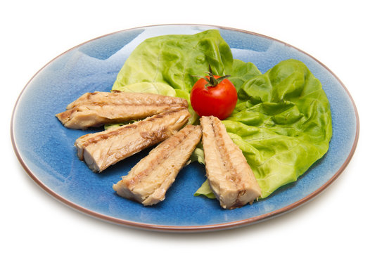 piatto di filetti di sgombro