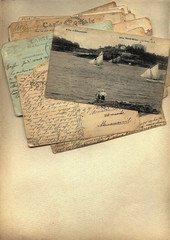 Почтовая бумага, бланк для письма с ретро открыткой 1900-х и корреспонденцией. Европа, Мужчина и женщина с берега наблюдают за парусниками. 