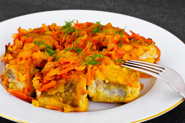 Fish in Greek with Onion and Carrot