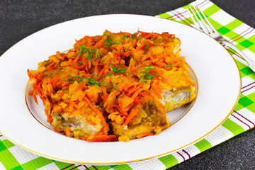 Fish in Greek with Onion and Carrot