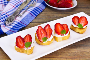 Bruschetta with Goat Cheese and Strawberry, Mint