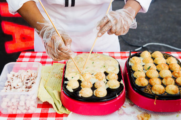 process to cooking takoyaki most popular delicious snack of japan