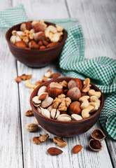 different types of nuts