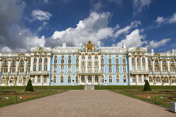 Fototapeta na wymiar Catherine Palace. Summer view. The Tsarskoye Selo is State Museum-Preserve. Located near Saint-Petersburg