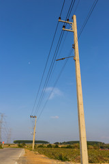 electrical cable on the posts