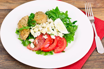 Chicken Fillet with Arugula Lettuce, Tomato with Egg