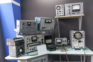 Obraz premium old television and radio equipment factory circuitry