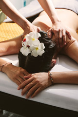 Obraz na płótnie Canvas Beautiful woman having a wellness back massage.