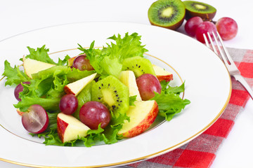 Lettuce, Apple and Grapes Salad