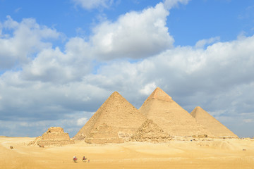 Fototapeta na wymiar Giza Pyramids - Cairo, Egypt