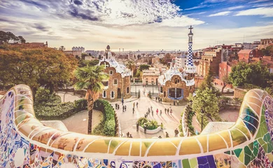 Foto op Plexiglas Uitzicht op de stad vanaf Park Guell in Barcelona, Spanje © gatsi