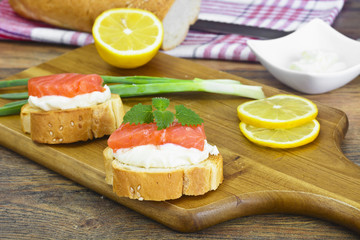 Bruschetta with Cream Cheese and Salmon