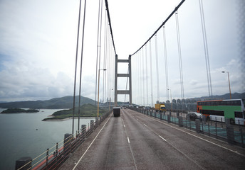 Obraz premium On the left side at highway driving route and bridge