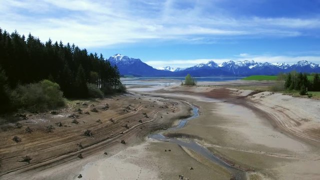 Der Forggensee im Allg&auml;u im Fr&uuml;hling - Luftaufnahme