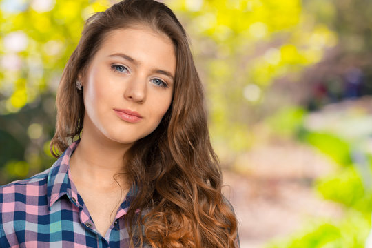 Portrait of an attractive fashionable young brunette woman.