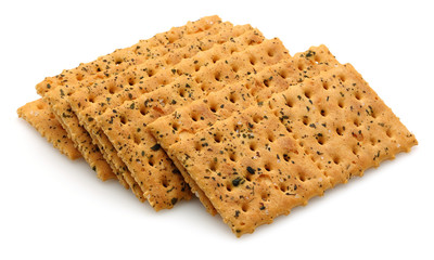 Crackers with tomato and basil 