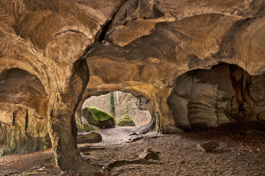 H&ouml;hle in Luxemburg. Wandern im M&uuml;llerthal