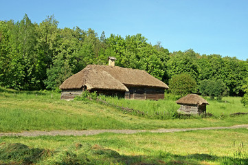 Fototapeta na wymiar Old traditional house in Ukraine