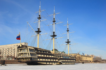 Fototapeta na wymiar Frigate Grace . The Neva River. St-Petersburg.