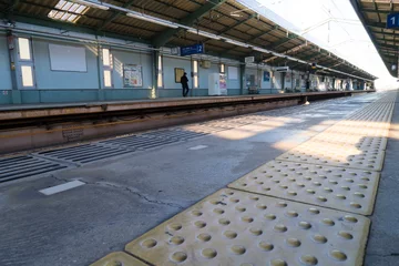 Photo sur Plexiglas Gare 駅のホームの点字ブロック