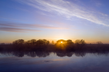 Obraz premium Poranek nad Narwią