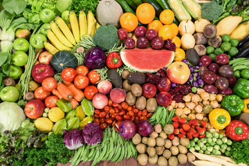 Whole fruits and vegetables organic for healthy