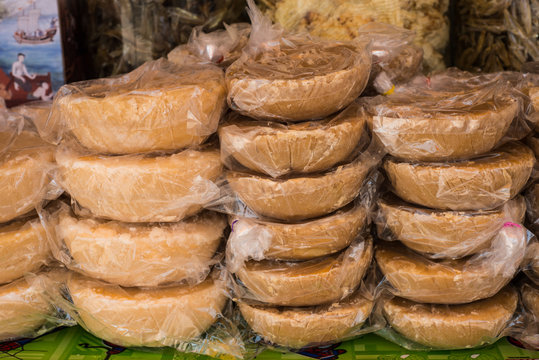 The palm sugar sweet of traditional for cooking