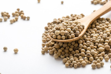 white peppercorn seeds