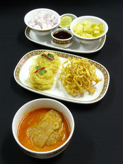 thai food khao soi kai northern-style chicken curried noodles soup 2