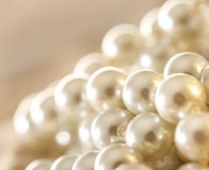 White pearl necklace