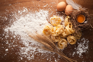 fettuccine pasta italian food still life rustic