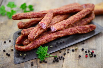 Salami Wurst Messer Pfeffer