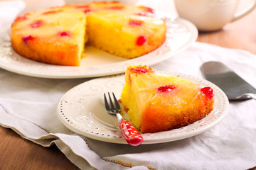 Pineapple upside down cake