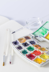 Paints and childish painting equipment, Watercolors and brushes,