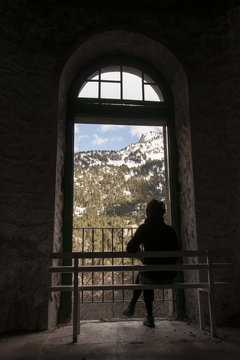 Fototapeta Mirando desde la ventana, Pirineos Aragones, España