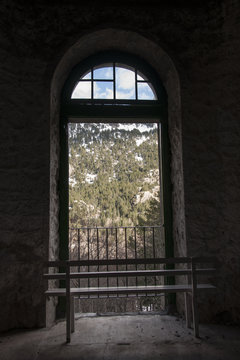 Fototapeta Ventana abierta a los Pirineos, España