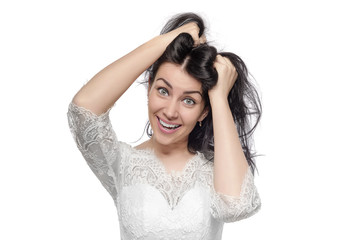 Naklejka premium Beautiful brunette bride with tousled hair.