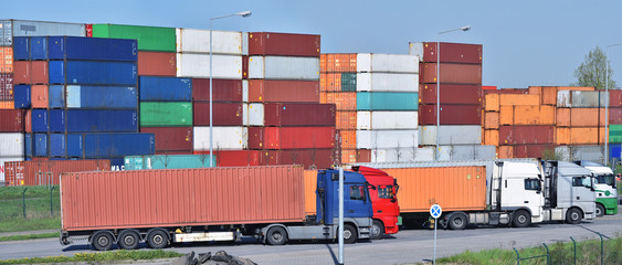 Logistik - Container und LKW´s // shipping 