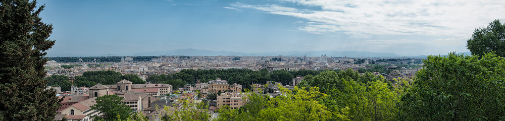 Fototapeta na wymiar Scenic view of Rome skyline