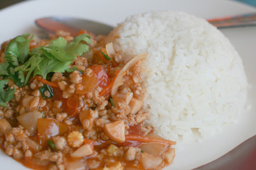 Rice with ground pork and vegetable in tomato sauce