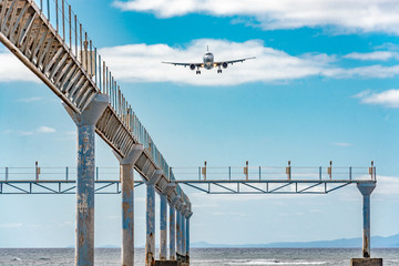 Flugzeug Airbus A321-211 , im Landeanflug auf Lanzarote