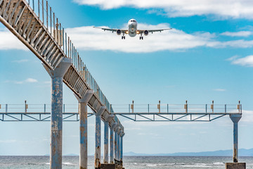 Flugzeug Airbus A321-211 , im Landeanflug auf Lanzarote