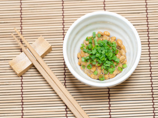 納豆と箸